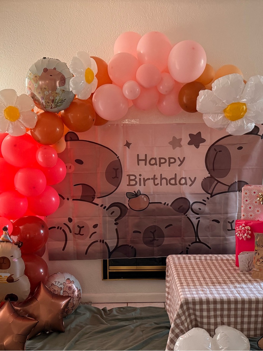 Cute Capybara Birthday Party Background - Adorable Animal Theme Decor